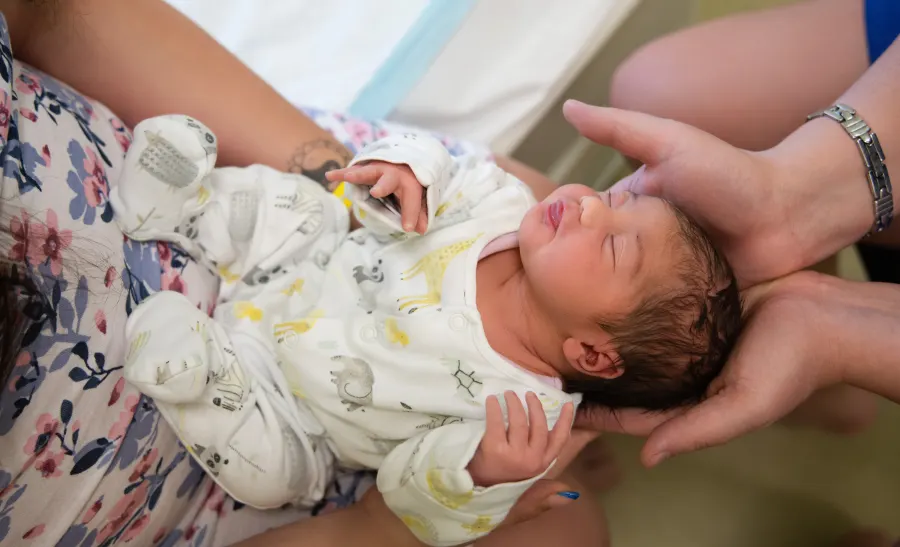 Newborn focení miminek – ukázka fotografie 6